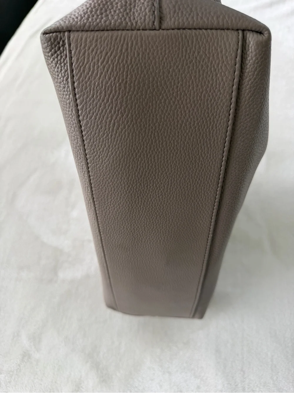 Tory Burch Pebbled Leather Ivy Tote in Taupe